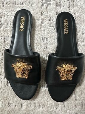 Versace Black Leather Sandals Size 40